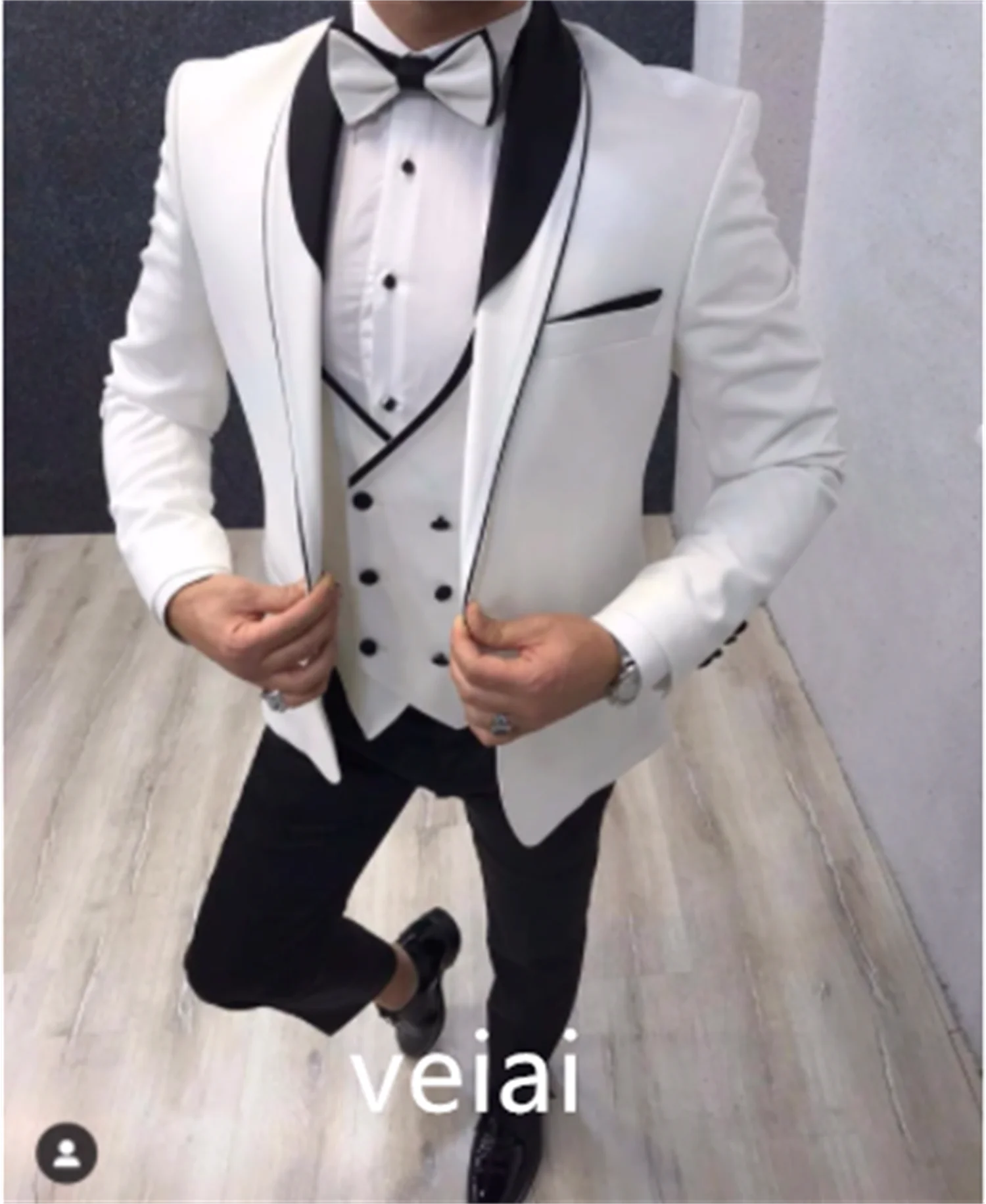 3 Piece Wedding Tuxedos for Groom Slim Fit Business Men Suits Shawl Lapel Male Fashion Blazer 3 Pieces (Jacket + Pants + Vest)
3 Piece Wedding Tuxedos for Groom Slim Fit Business Men Suits Shawl Lapel Male Fashion Blazer 3 Pieces (Jacket + Pants + Vest)