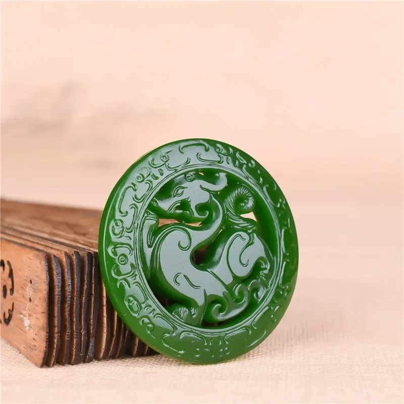 Natural Green Hand-Carved Jade Antique Jade Pendant, Double Carved Spinach Green Hollow Dragon Jade Pendant
Natural Green Hand-Carved Jade Antique Jade Pendant, Double Carved Spinach Green Hollow Dragon Jade Pendant