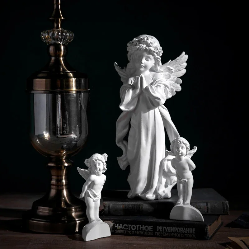 Nordic retro white angel Resin handicraft sculpture plaster figure home decoration ornament statue wedding party decoration gift
Nordic retro white angel Resin handicraft sculpture plaster figure home decoration ornament statue wedding party decoration gift