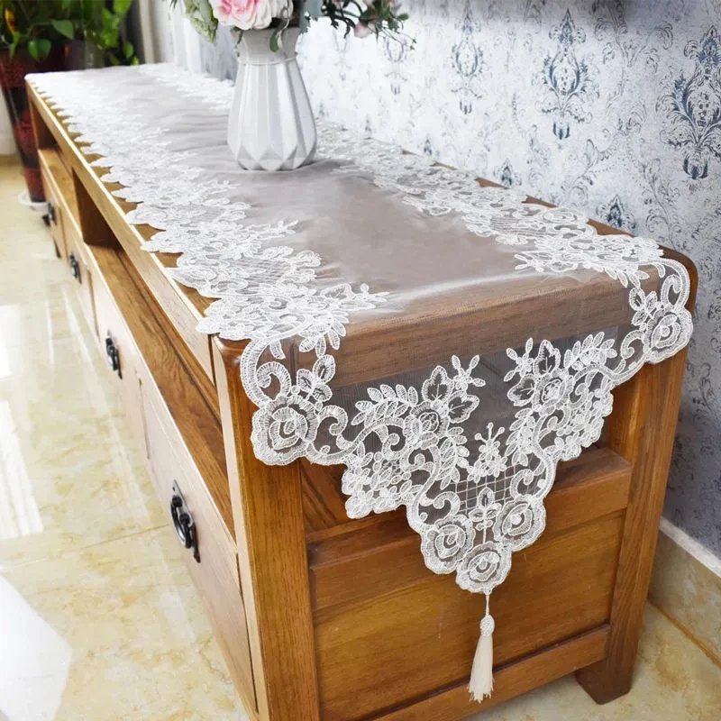 European Table Runner White Gold Lace Tassel Table Runners Luxury Dinner Tea TableCloth Wedding Tables Decor Home Textile
European Table Runner White Gold Lace Tassel Table Runners Luxury Dinner Tea TableCloth Wedding Tables Decor Home Textile