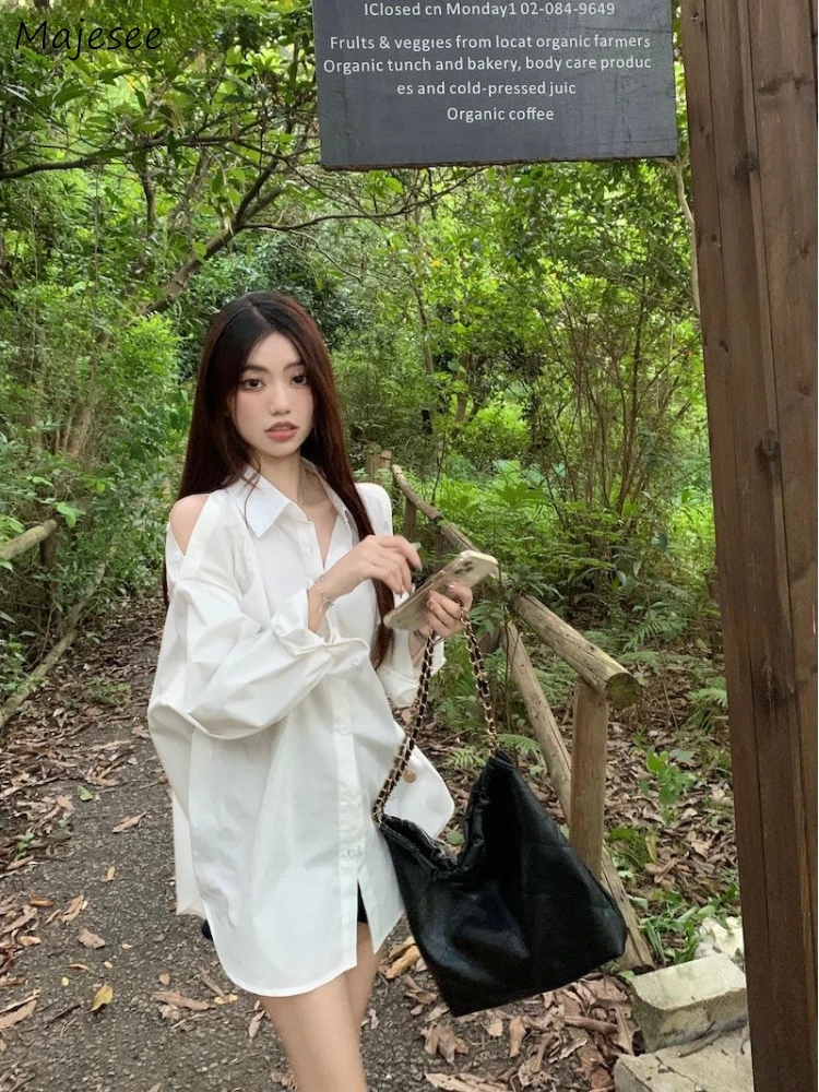 White Shirt Women Spring Off-shoulder Turn Down Collar Single Breasted Loose Sexy Fashion Korean Style Ins Long Sleeve Sweet Fit
White Shirt Women Spring Off-shoulder Turn Down Collar Single Breasted Loose Sexy Fashion Korean Style Ins Long Sleeve Sweet Fit