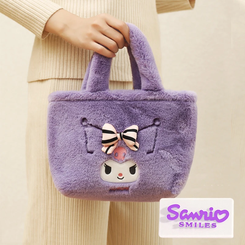 Sanrio Kuromi Plush Handbag Anime Cute My Melody Kawaii Cartoon Student Girls Portable Soft Filled Plush Storage Bag Gifts
Sanrio Kuromi Plush Handbag Anime Cute My Melody Kawaii Cartoon Student Girls Portable Soft Filled Plush Storage Bag Gifts