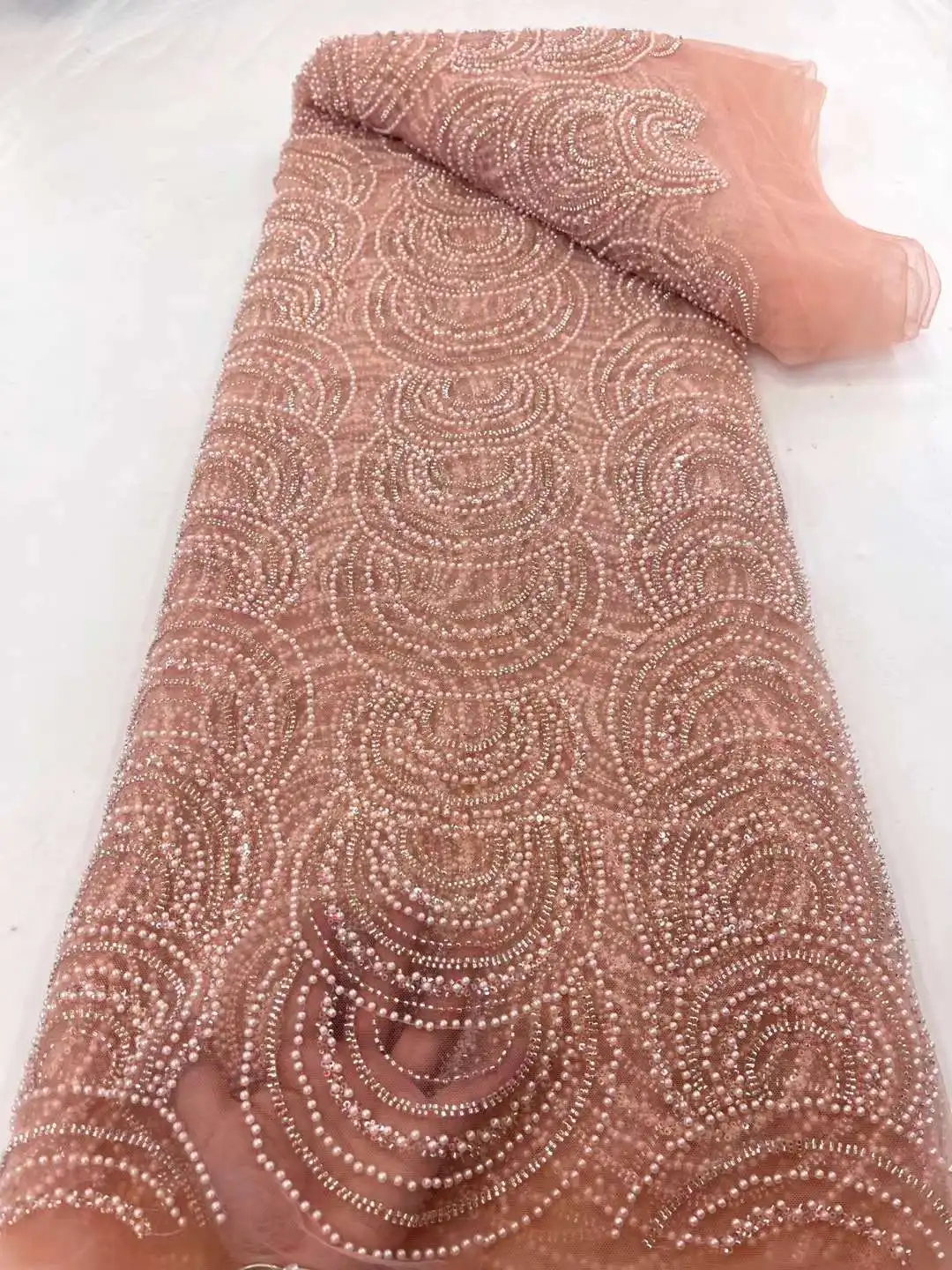Top Quality New Arrival French Nigerian Shinny Sequins Beads Lace Fabric 21-63003 Embroidered Lady Show or Party Dress
Top Quality New Arrival French Nigerian Shinny Sequins Beads Lace Fabric 21-63003 Embroidered Lady Show or Party Dress