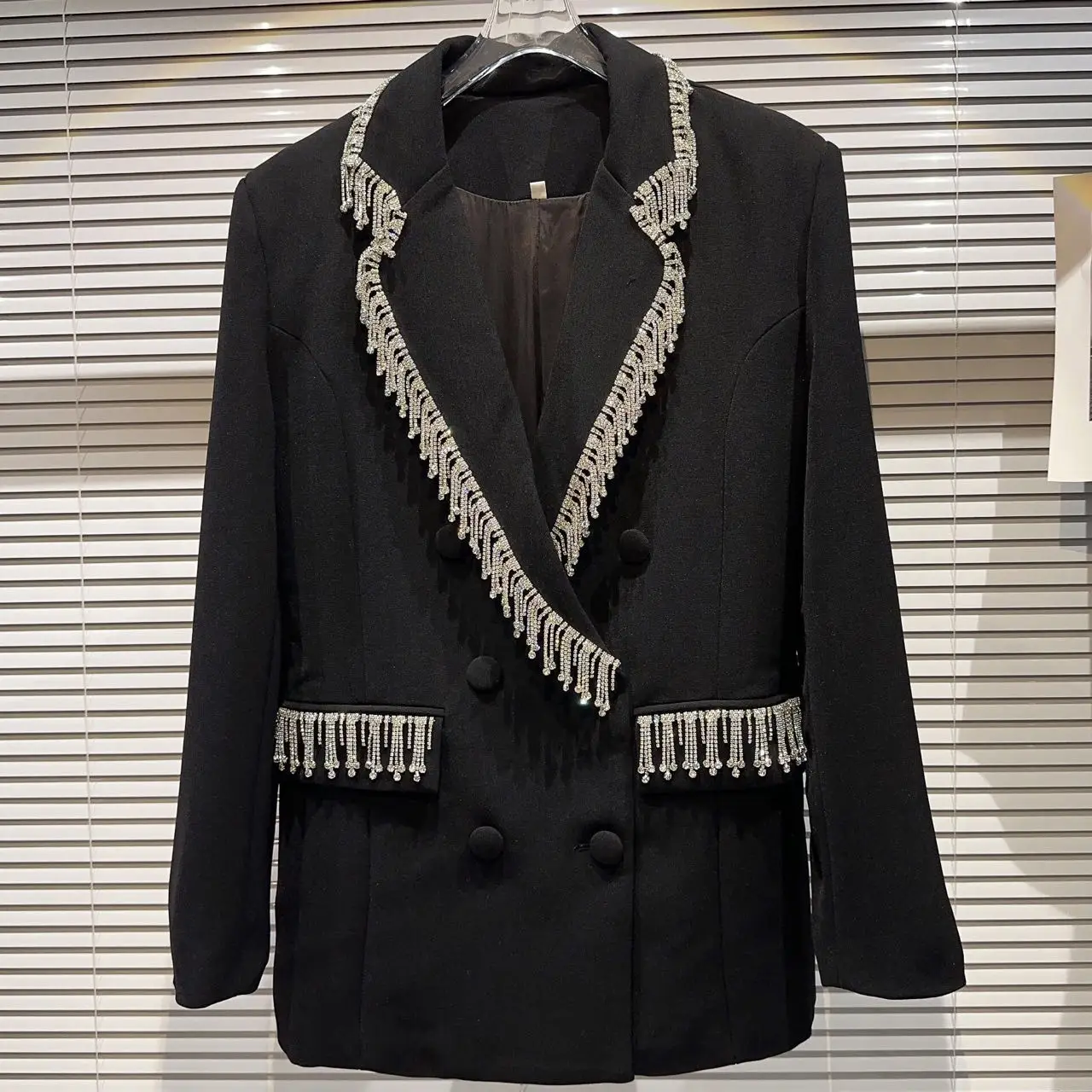 2023 Autumn New Diamonds Rhinestone Tassel Collar Heavy Work Shoulder Pad Suit Coat Women's Outwear Blazer
2023 Autumn New Diamonds Rhinestone Tassel Collar Heavy Work Shoulder Pad Suit Coat Women's Outwear Blazer