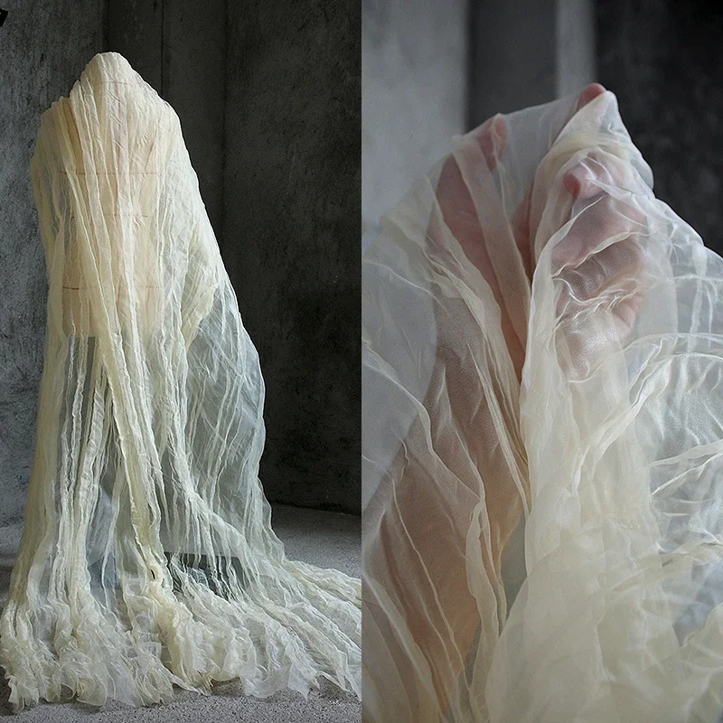 Телесный бежевый органза прессованный плиссированный трехмерный прозрачный сетчатый плиссированная Тяжелая текстурная ткань дизайнерская ткань
Телесный бежевый органза прессованный плиссированный трехмерный прозрачный сетчатый плиссированная Тяжелая текстурная ткань дизайнерская ткань