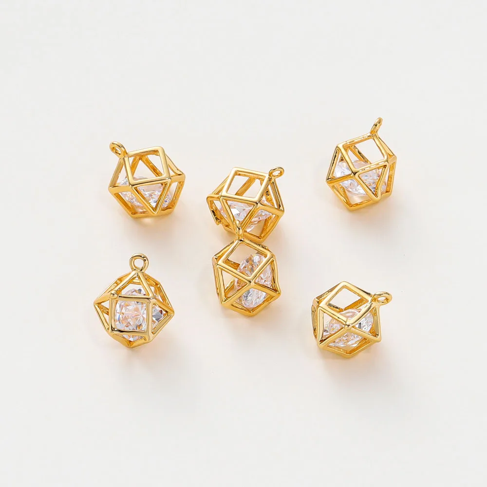 2PCS 11MM Hole 1MM 18K Gold Plated Brass Bird Cage Beads and Zircon Pendant for DIY Necklace Jewelry Makeing Findings Components
2PCS 11MM Hole 1MM 18K Gold Plated Brass Bird Cage Beads and Zircon Pendant for DIY Necklace Jewelry Makeing Findings Components