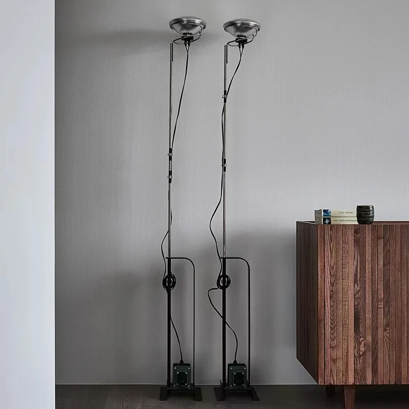 FLOS Toio floor lamp modern Black iron floor light for Bedroom Living Room office Sofa Designer Light
FLOS Toio floor lamp modern Black iron floor light for Bedroom Living Room office Sofa Designer Light