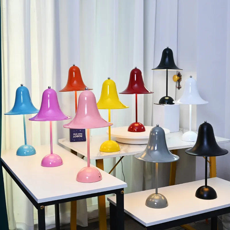 Nordic Modern Minimalist Pantop Bell Table Lamp Personality Creative Living Room Bedroom Study Bedside Decoration Led Desk Lamps
Nordic Modern Minimalist Pantop Bell Table Lamp Personality Creative Living Room Bedroom Study Bedside Decoration Led Desk Lamps