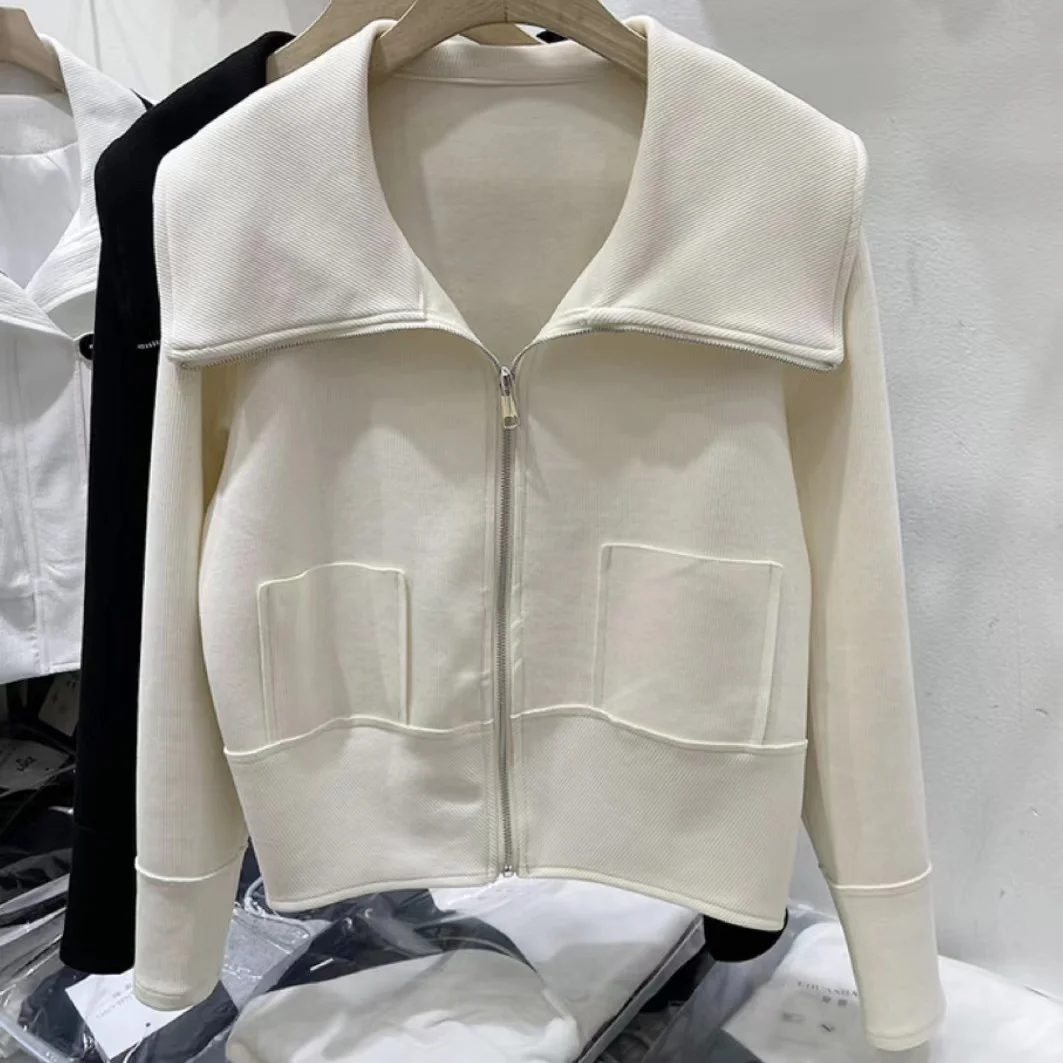 2023 Autumn New Fashion Korean Version Large Polo Collar Casual Coat Women's Long Sleeve Versatile Zipper Cardigan Jacket Top
2023 Autumn New Fashion Korean Version Large Polo Collar Casual Coat Women's Long Sleeve Versatile Zipper Cardigan Jacket Top