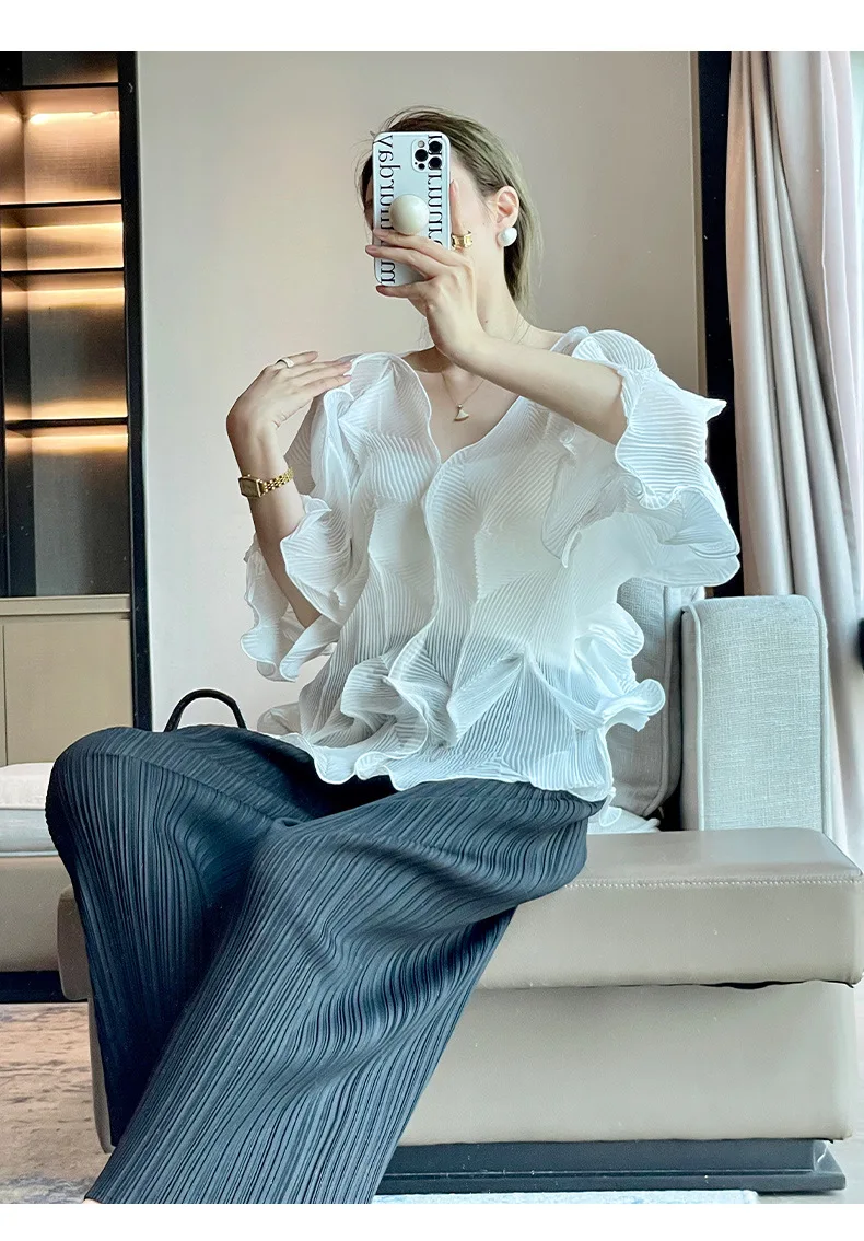 Miyake Pleated T-Shirt 2025 Summer Designer Model Sheer Loose T-Shirt French Elegant Peplum High End Pleated Top Tunic Clothing Miyake Pleated T-Shirt 2025 Summer Designer Model Sheer Loose T-Shirt French Elegant Peplum High End Pleated Top Tunic Clothing