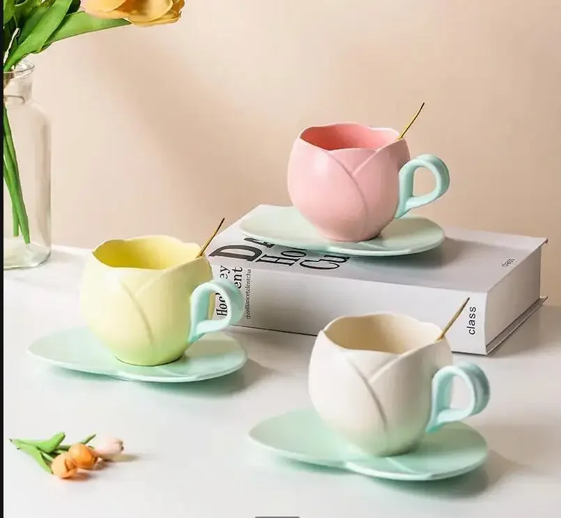 

Креативный семейный керамический набор чашек для кофе, блюдец, послеобеденного чая, пара чашек для воды, чашка для завтрака и молока, современный домашний набор для питья