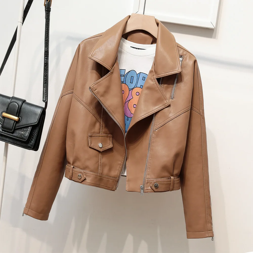 2023 Spring and autumn motorcycle leather lapel short coat loose handsome leather jacket
2023 Spring and autumn motorcycle leather lapel short coat loose handsome leather jacket