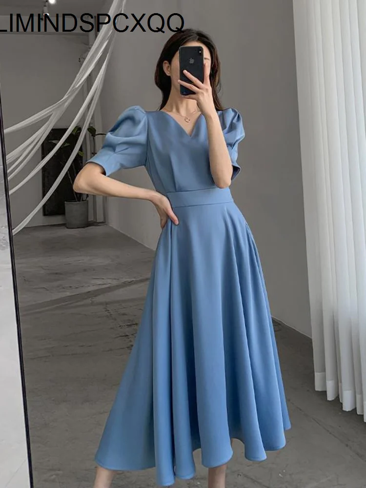 2023 Summer Elegant Dress Fashion French Hepburn Short Puff Sleeve V Neck A Line Ruffle Office Lady Midi Blue Dresses Vestido
2023 Summer Elegant Dress Fashion French Hepburn Short Puff Sleeve V Neck A Line Ruffle Office Lady Midi Blue Dresses Vestido