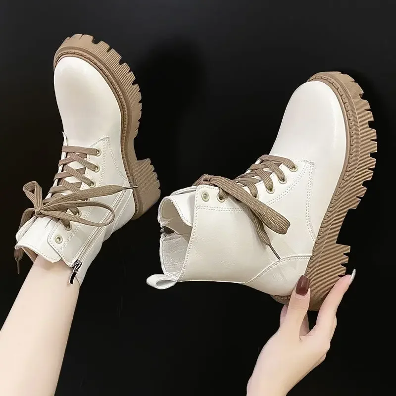 New Fashionable Autumn Winter Women Boots Best Selling Women's Boots British Style Casual and Comfortable Platform Women's Shoes
New Fashionable Autumn Winter Women Boots Best Selling Women's Boots British Style Casual and Comfortable Platform Women's Shoes