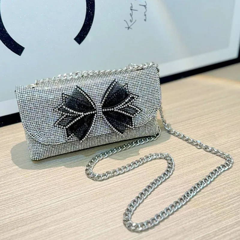 

Chain Shoulder Underarm Bag Full Diamond Inlay Evening Bag Bow Silver Bling Banquet Clutches Versatile Birthday Party Minaudiere