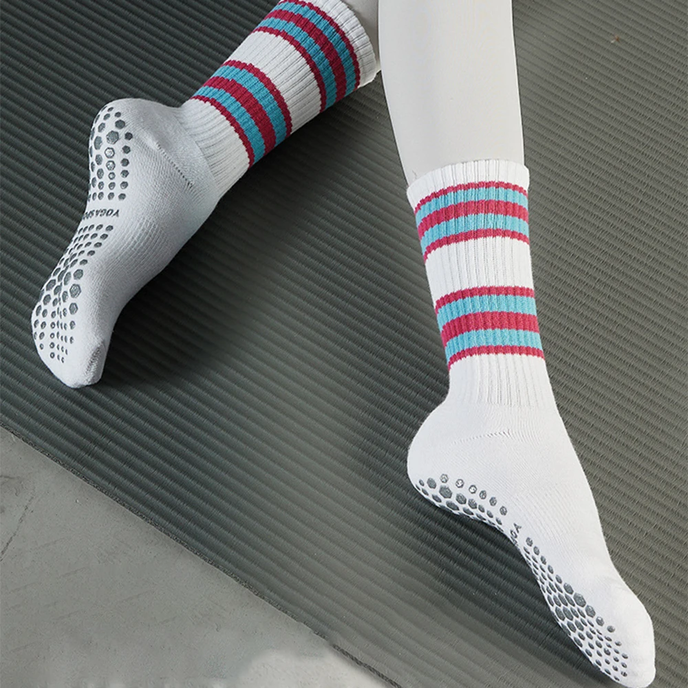 

Женские носки для йоги 1 пара, полосатые Нескользящие хлопковые носки средней длины для пилатеса, балерины, фитнеса, для помещений, поглощающие пот, зимние спортивные носки