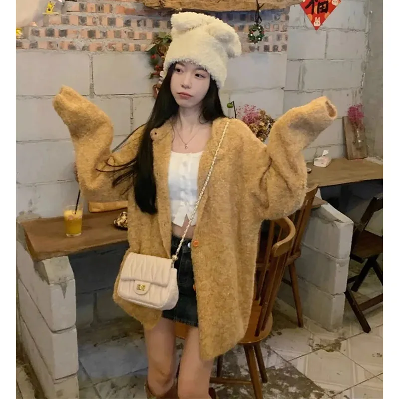 Design Sense Long Sleeve Knitted Cardigan Coat Women Early Autumn 2023 New Loose Relaxed Slim and Sweet Age Reducing Sweater Top
Design Sense Long Sleeve Knitted Cardigan Coat Women Early Autumn 2023 New Loose Relaxed Slim and Sweet Age Reducing Sweater Top