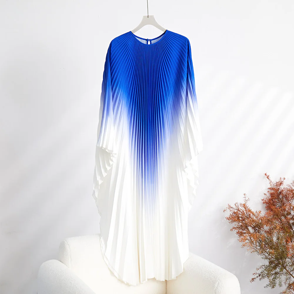 Gradient color pleated dress 2023 new European and American high-end temperament evening dress skirt high-end women's clothing
Gradient color pleated dress 2023 new European and American high-end temperament evening dress skirt high-end women's clothing