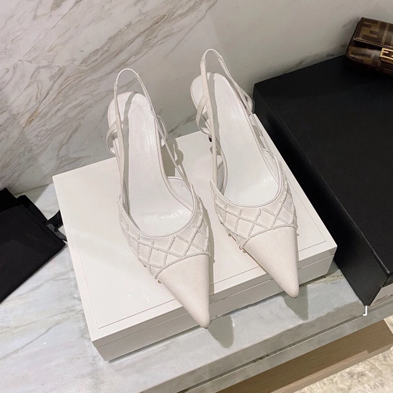 High Heels 2022 Summer New Brand Sandals Pointed Toe Silk Stiletto Pearl French Toe Sandals Women Sexy Lady
High Heels 2022 Summer New Brand Sandals Pointed Toe Silk Stiletto Pearl French Toe Sandals Women Sexy Lady