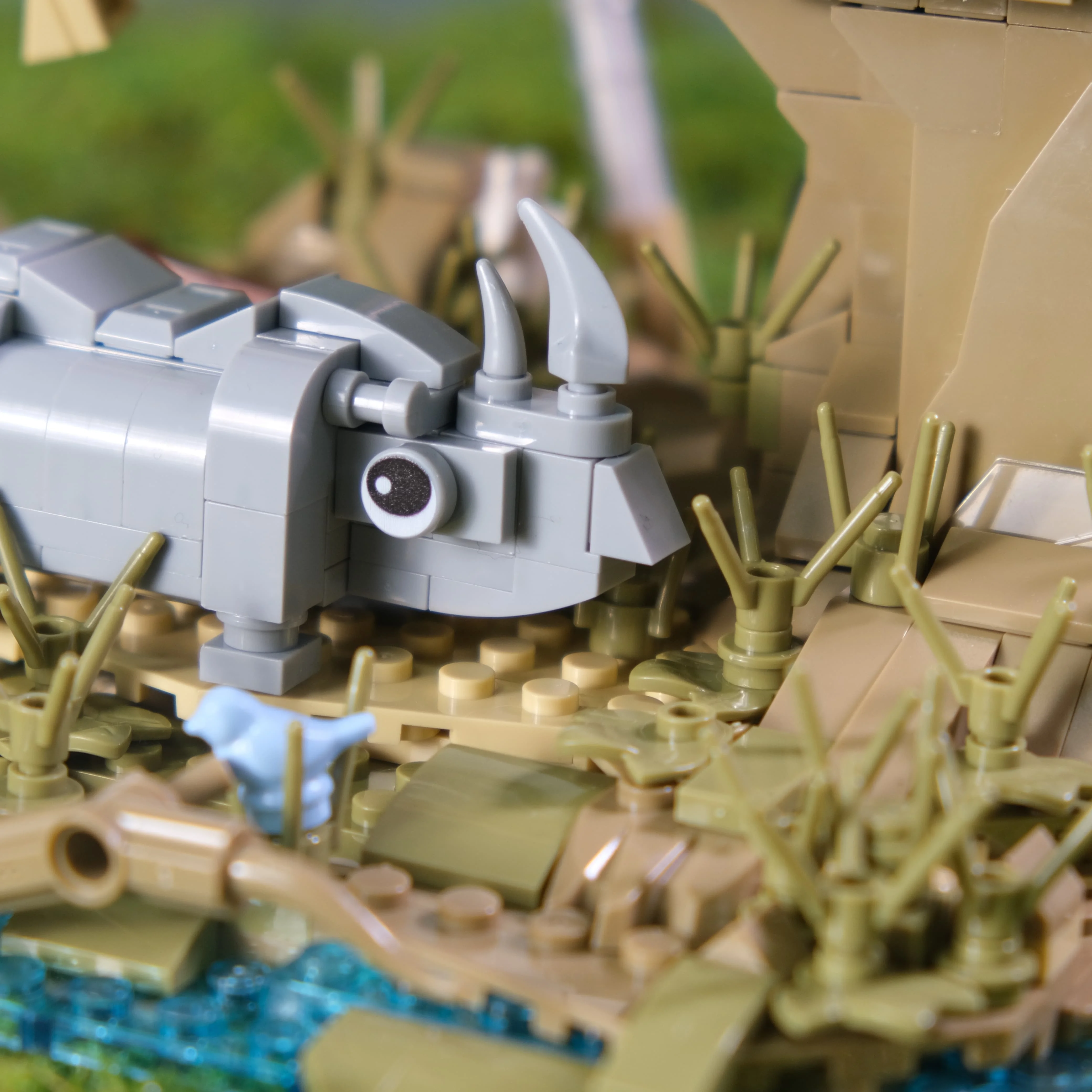 755PCS Creative Tropical Forest Building Blocks Cute Animal Lion Zoo Model Bricks Assemble Toys Birthday Gift for Adults Kids 755PCS Creative Tropical Forest Building Blocks Cute Animal Lion Zoo Model Bricks Assemble Toys Birthday Gift for Adults Kids