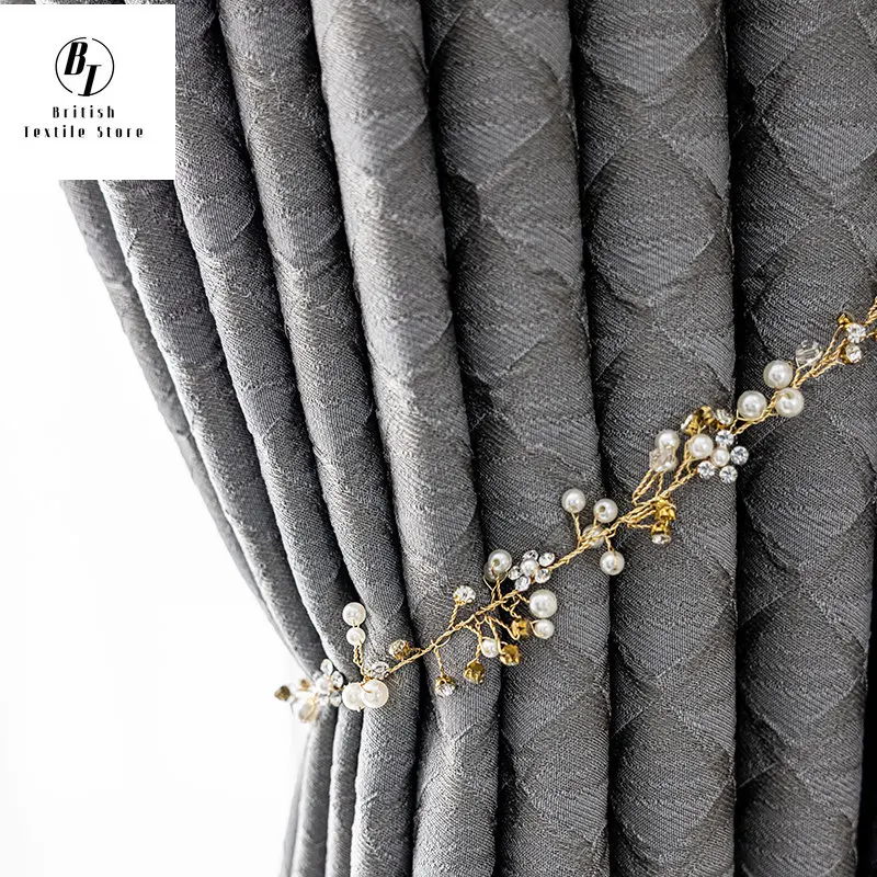 Modern Curtains for Living Dining Room Bedroom Scale Plaid Gray Three-dimensional Jacquard Villa Curtain Customization
Modern Curtains for Living Dining Room Bedroom Scale Plaid Gray Three-dimensional Jacquard Villa Curtain Customization