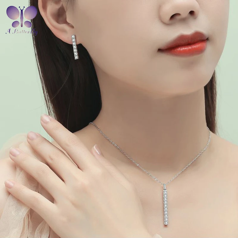 AButterfly 100% 925 Sterling Silver D Color Moissanite Necklace Pendant Earrings Set Women Wedding Party Fine Jewelry Wholesale
AButterfly 100% 925 Sterling Silver D Color Moissanite Necklace Pendant Earrings Set Women Wedding Party Fine Jewelry Wholesale