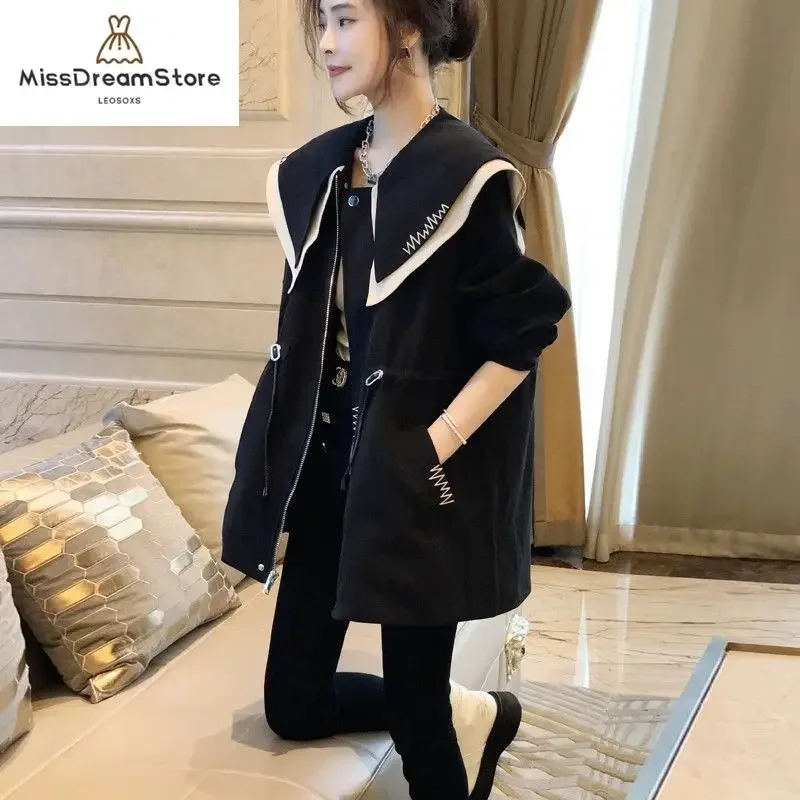 Autumn new European women's tide coat navy collar with loose casual windbreaker coat
Autumn new European women's tide coat navy collar with loose casual windbreaker coat