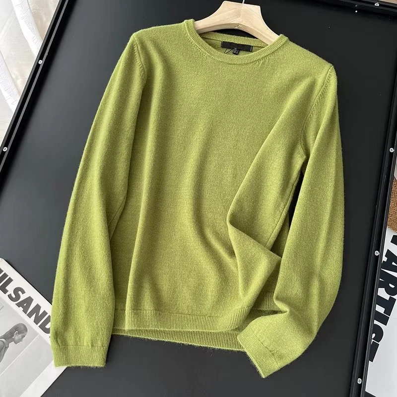 Dave&Di 2023 Autumn and Winter Day Series Simple Solid Color Neck Sweater Round Wool Blended Casual Sweater Top for Women 
Dave&Di 2023 Autumn and Winter Day Series Simple Solid Color Neck Sweater Round Wool Blended Casual Sweater Top for Women