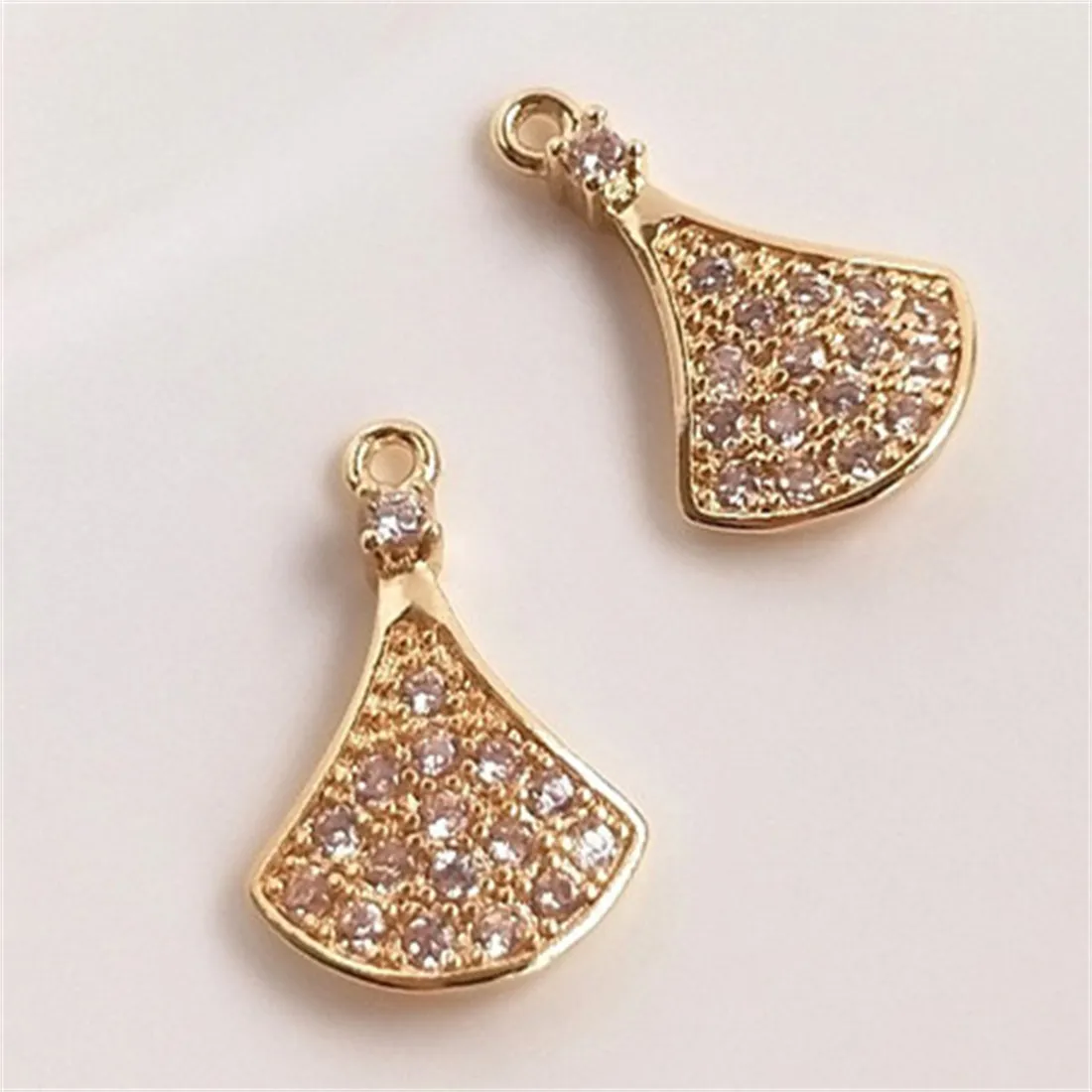 

Full of Diamonds 14K Gold Filled Micro Inlaid Zircon Small Skirt Fan Pendant DIY Jewelry Charm Necklace Earrings E021