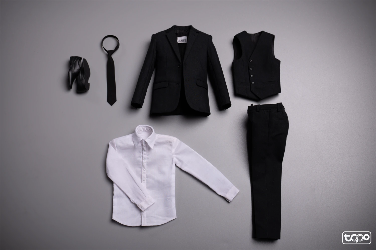 TOPO 1/6 TP009 белая рубашка костюм Мужская одежда Набор подходит 12 дюймов горячие игрушки экшн-фигурки
TOPO 1/6 TP009 белая рубашка костюм Мужская одежда Набор подходит 12 дюймов горячие игрушки экшн-фигурки