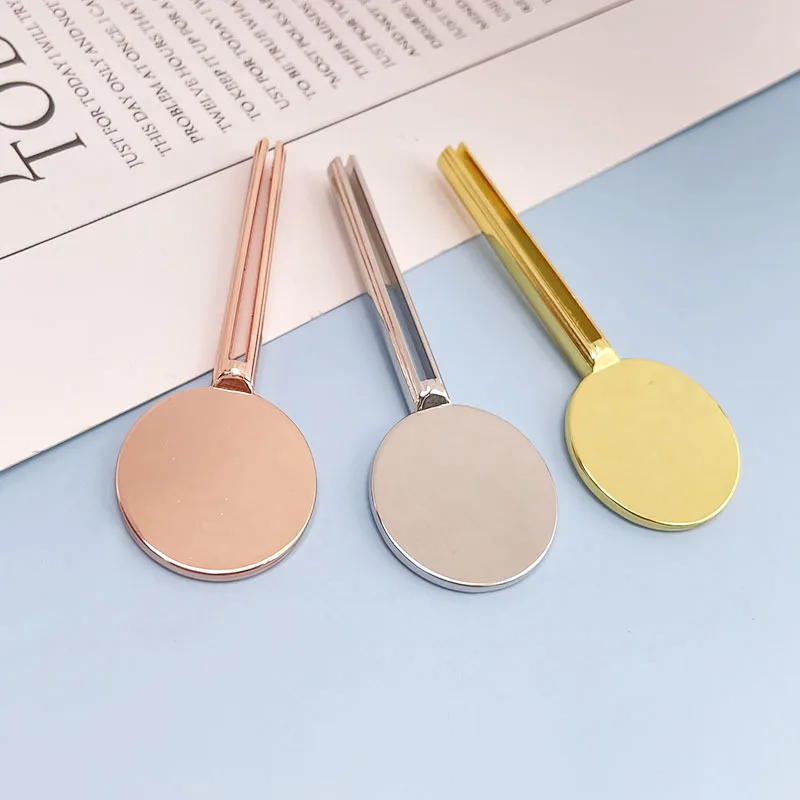 Round Metal Manual Toothpaste Squeezer, Stainless Steel Dispenser, Tube Squeezer, Hand Cream Tube Key Set, Practical
Round Metal Manual Toothpaste Squeezer, Stainless Steel Dispenser, Tube Squeezer, Hand Cream Tube Key Set, Practical