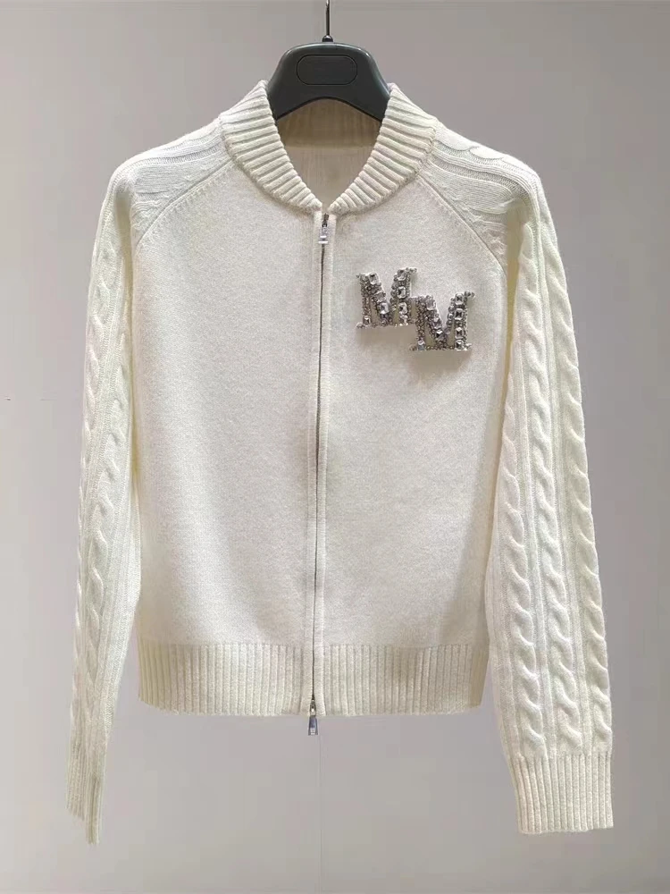 Max Letter Luxury Brand Designer Women's KNitted Cardigan O-Neck Long Sleeve Women's Knitwear Jacket Autumn And Winter Pullover
Max Letter Luxury Brand Designer Women's KNitted Cardigan O-Neck Long Sleeve Women's Knitwear Jacket Autumn And Winter Pullover