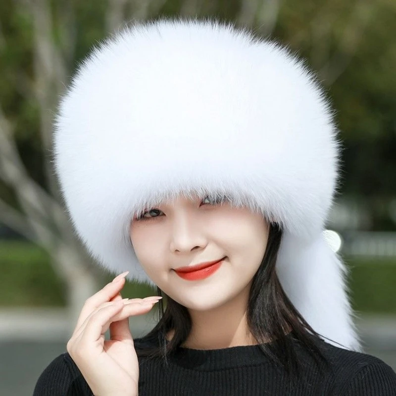 

2023 Winter Women Natural Real Raccoon Fur Hat Luxury with Tail Beanies Warm Ear Protect Unisex Russia Hat Bonnets PomPom Caps