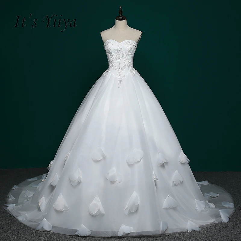 

Clearance Strapless Simple White Lace Train Wedding Dresses High Grade Trailing Bride Dress Ball Gown Vestidos De Novia IY010
