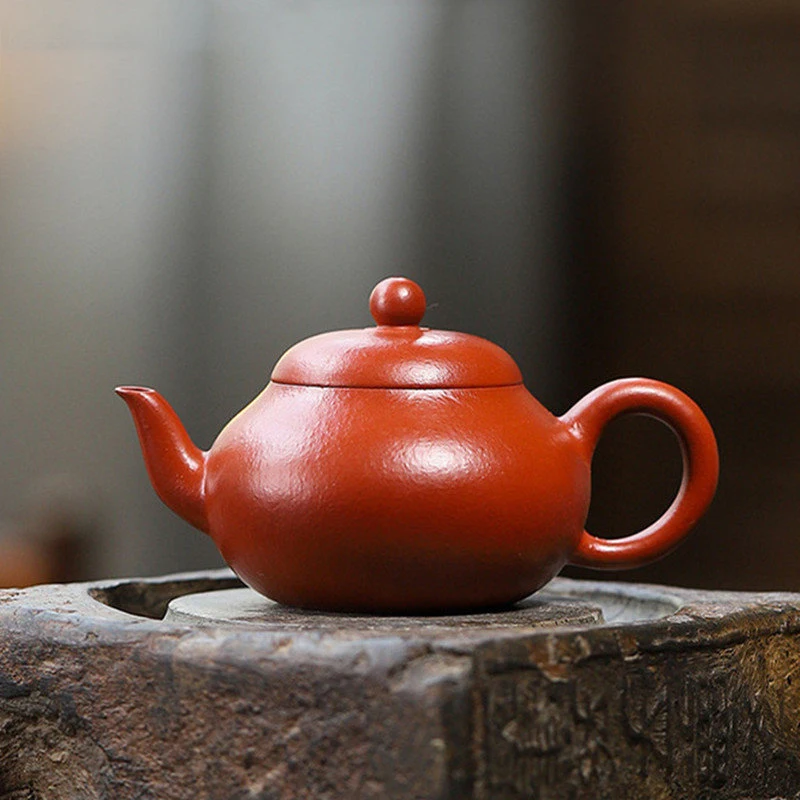 

140ml Chinese Yixing Handmade Purple Clay Teapots Famous Artists Tea Pot Raw Ore Zhu Mud Beauty Kettle Zisha Tea Set Teaware