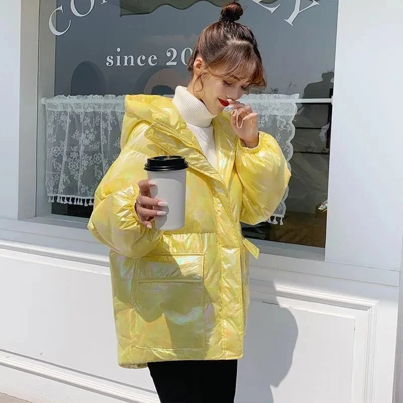 Women Winter Glossy Down Padded Coat 2023 New Women's Warm Thick Parkas Coat Winter Loose Bread Coat Women Hooded Cotton Coat
Women Winter Glossy Down Padded Coat 2023 New Women's Warm Thick Parkas Coat Winter Loose Bread Coat Women Hooded Cotton Coat