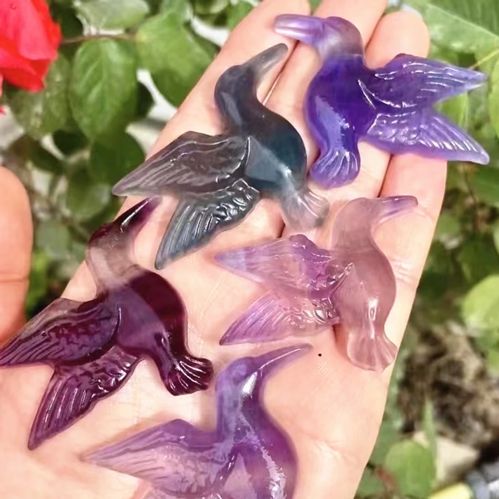 

1pcs Natural Crystal Colored Fluorite Humming bird Gemstone Carving Healing Animals Reiki Stones Ornaments Home Decoration