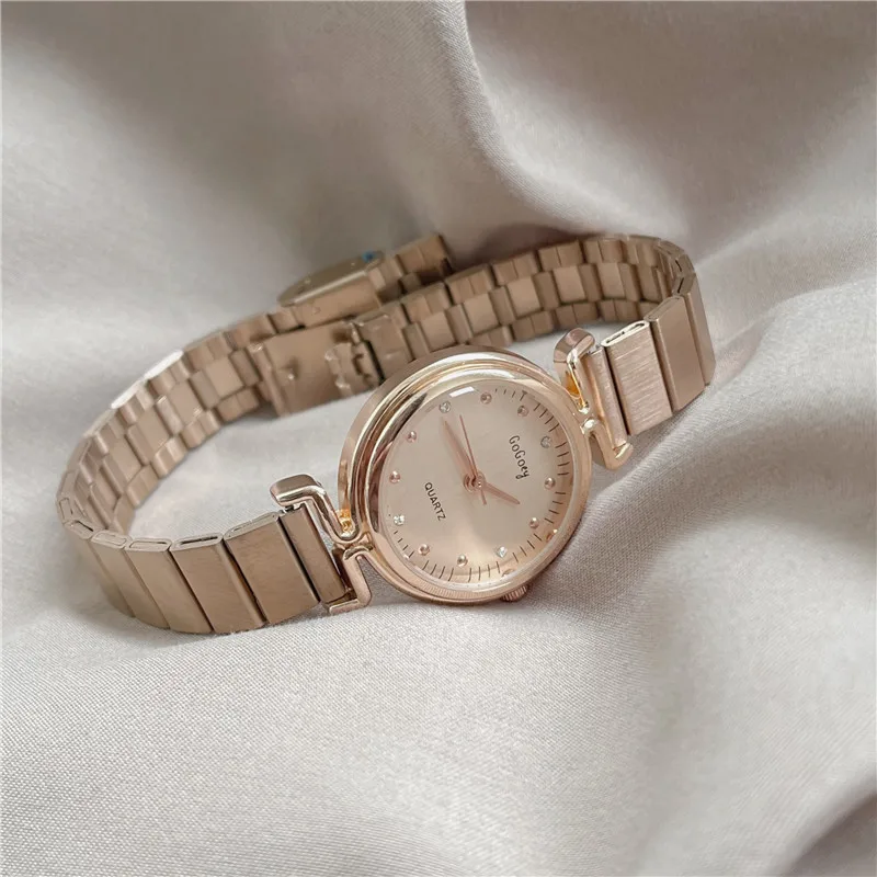 Fashion Round Quartz Luxury Dial Casual Wrist Watches Stainless Steel Strap Fashionable Clock Waterproof Wristwatch for Women
Fashion Round Quartz Luxury Dial Casual Wrist Watches Stainless Steel Strap Fashionable Clock Waterproof Wristwatch for Women