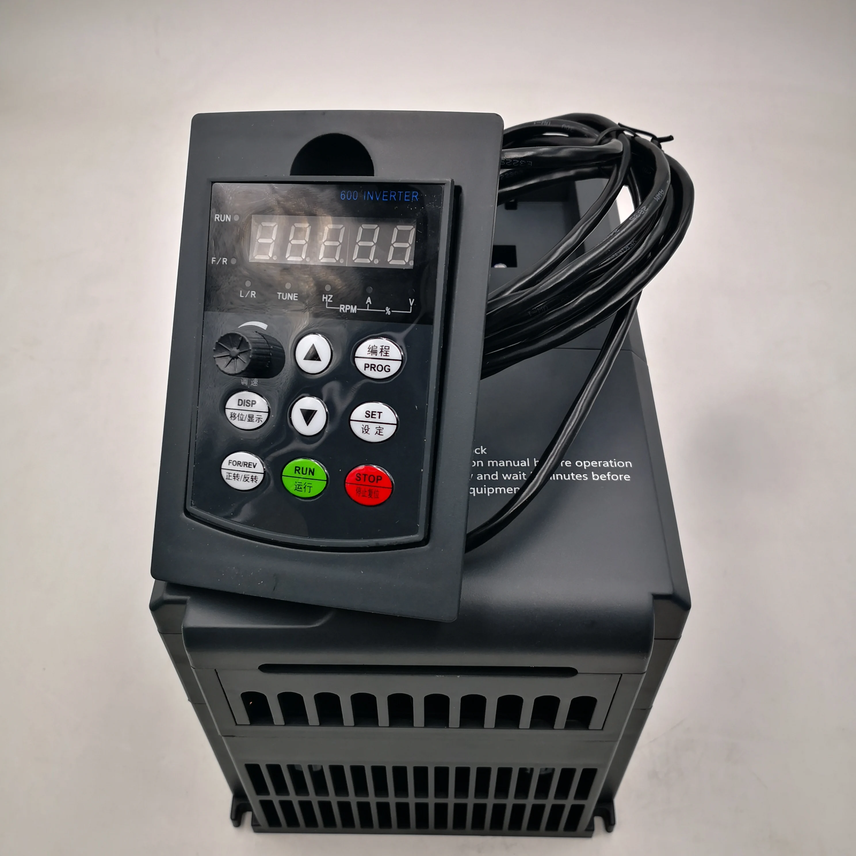 

Heavy Load VFD Inverter 1.5KW/2.2KW/4KW/5.5KW L600 Frequency Converter Angisy 3P-220V Output CNC Spindle Motor Speed Control