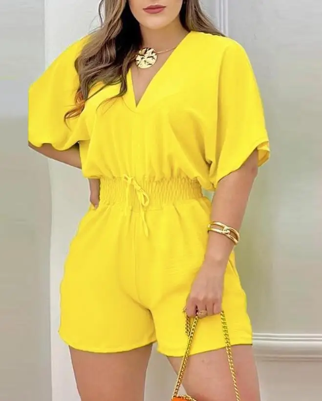 Jumpsuit Women 2023 Summer Fashion Batwing Sleeve Shirred Waist Casual Plain V-Neck Short Sleeve Above Knee Romper Streetwear
Jumpsuit Women 2023 Summer Fashion Batwing Sleeve Shirred Waist Casual Plain V-Neck Short Sleeve Above Knee Romper Streetwear