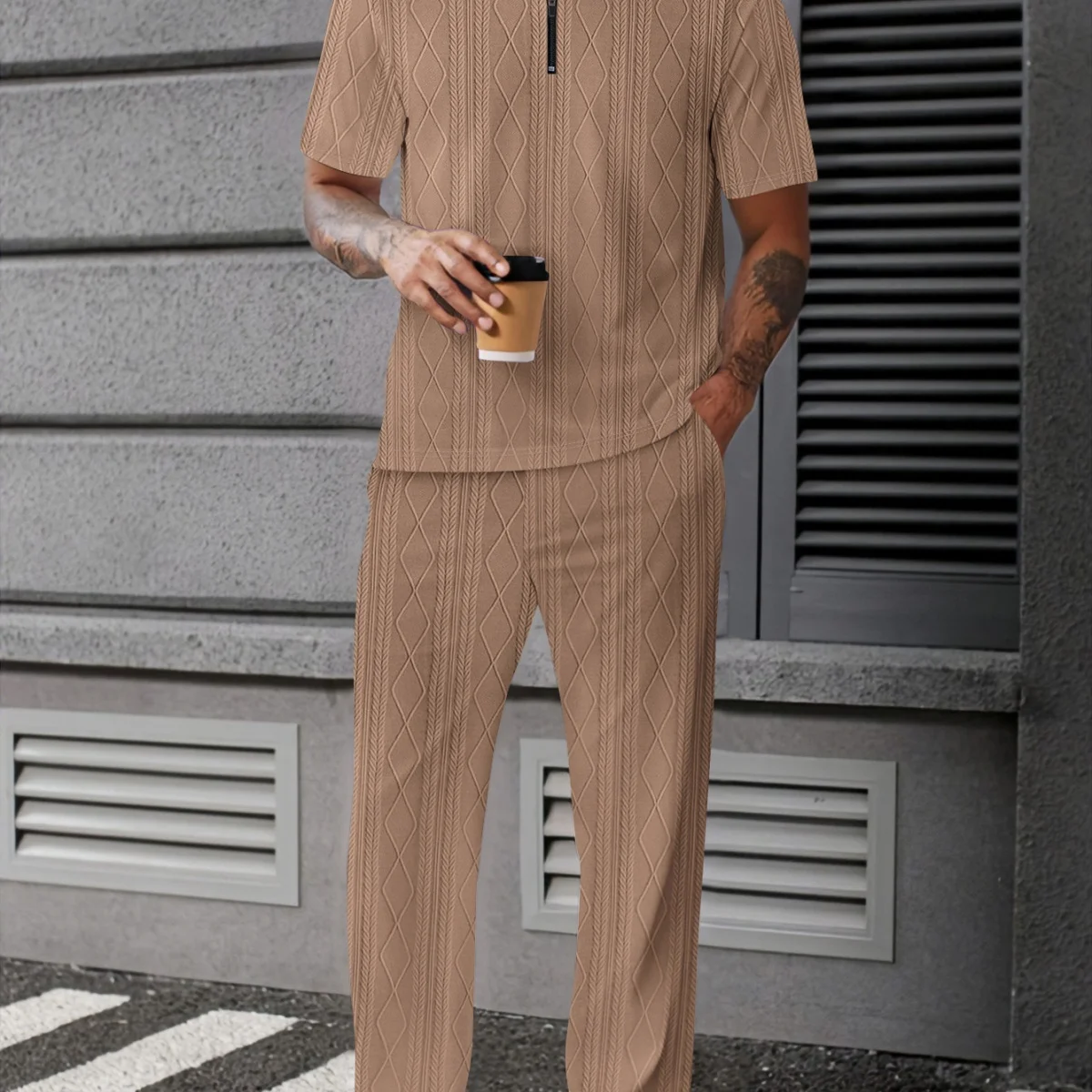 قميص بولو عصري للرجال - طقم مكون من قطعتين من قماش الجاكار الماسي بلون سادة للربيع والخريف قميص بولو عصري للرجال - طقم مكون من قطعتين من قماش الجاكار الماسي بلون سادة للربيع والخريف