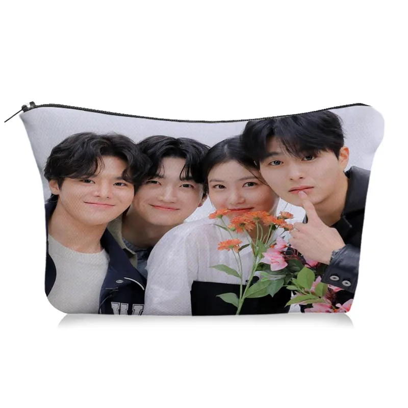 The Secret Romantic Guesthouse Makeup Pencil Case Gift for Girls Stationery Supplies Storage Bags Travel Toiletry Pouch
The Secret Romantic Guesthouse Makeup Pencil Case Gift for Girls Stationery Supplies Storage Bags Travel Toiletry Pouch