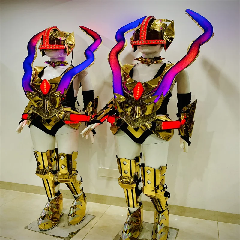 Женский светодиодный костюм для сценического танца, яркий светлый зеркальный наряд, подиумная одежда, перезаряжаемый армированный Светящийся Шлем, фотография, для вечеринки 
Женский светодиодный костюм для сценического танца, яркий светлый зеркальный наряд, подиумная одежда, перезаряжаемый армированный Светящийся Шлем, фотография, для вечеринки