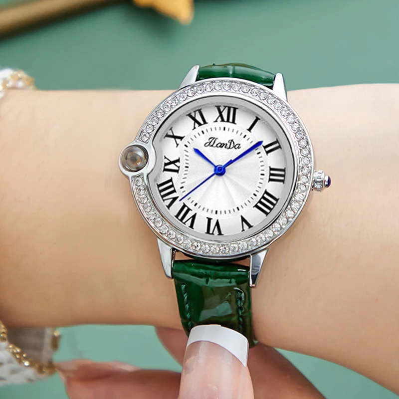 JLANDA New Womens Watches Top Brand Luxury Leather Strap Diamond Quartz Watch for Women Waterproof Fashion Ladies Wristwatches
JLANDA New Womens Watches Top Brand Luxury Leather Strap Diamond Quartz Watch for Women Waterproof Fashion Ladies Wristwatches