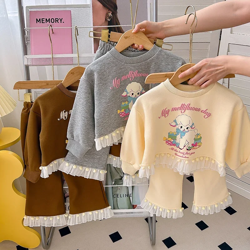 Комплект одежды для девочек 2-7 лет, кофта с мультяшным принтом + штаны, модная Корейская одежда для детей, повседневный костюм, осень-весна
Комплект одежды для девочек 2-7 лет, кофта с мультяшным принтом + штаны, модная Корейская одежда для детей, повседневный костюм, осень-весна