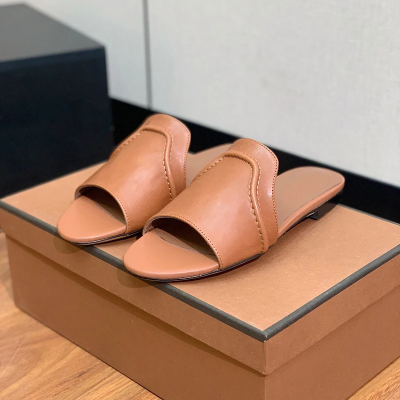 Summer Female Lazy Slippers New Unique Upper Design Round Toe Women Sandals Genuine Leather Material Comfort Texture Home Shoes
Summer Female Lazy Slippers New Unique Upper Design Round Toe Women Sandals Genuine Leather Material Comfort Texture Home Shoes