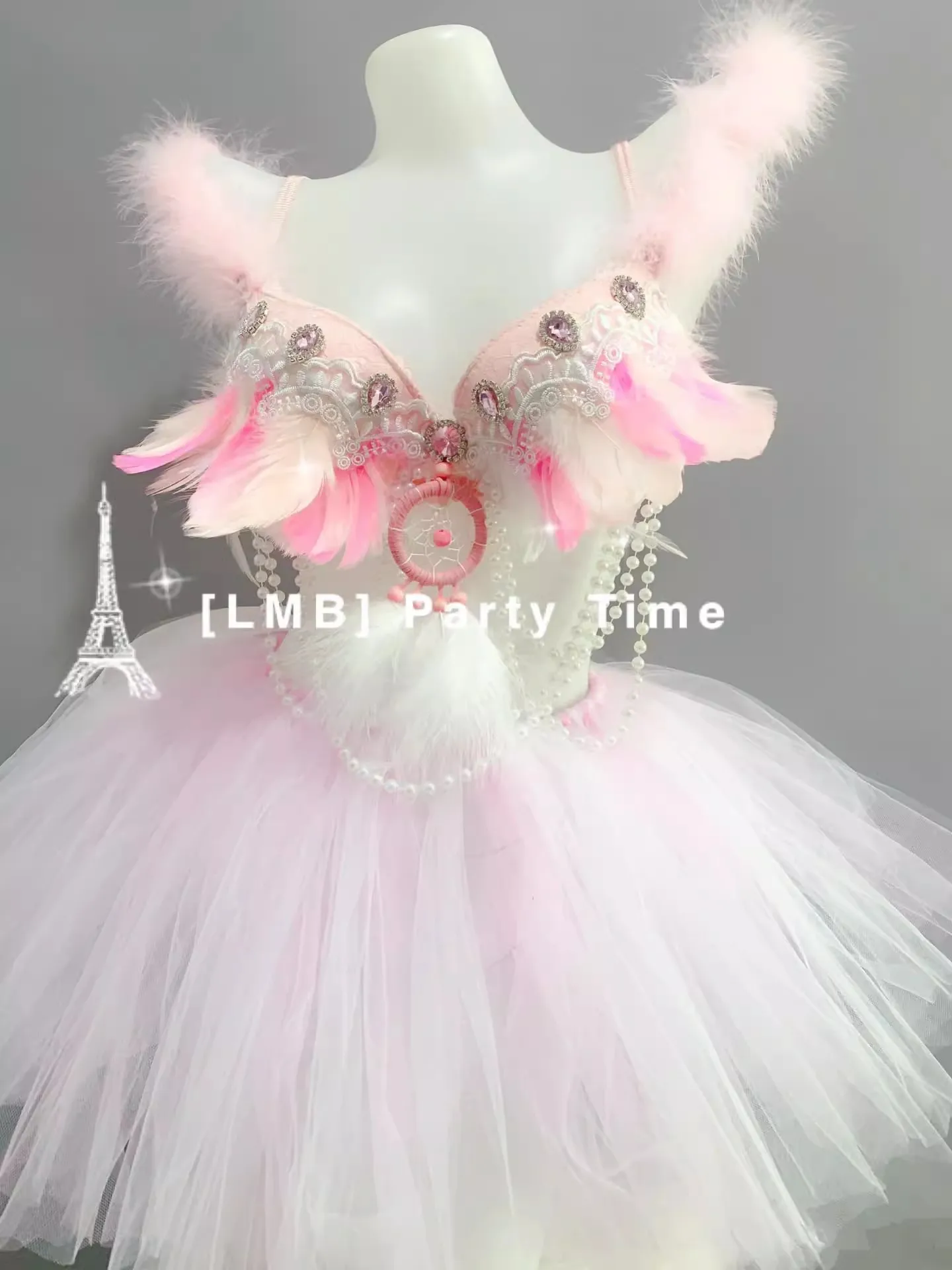 Feather Beautiful Girl Pink Gradient Shiny Diamond Lace Puffy Dress Outfits Bar Nightclub Club Prom Singer Dance Stage Show Wear
Feather Beautiful Girl Pink Gradient Shiny Diamond Lace Puffy Dress Outfits Bar Nightclub Club Prom Singer Dance Stage Show Wear