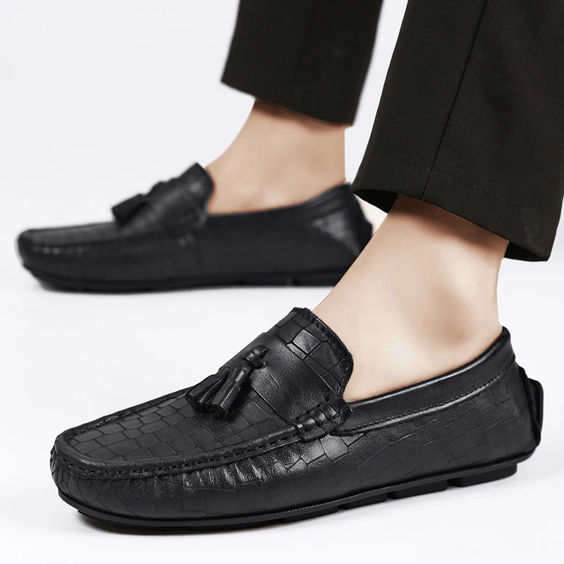 Spring Autumn Men Casual Shoes slip on Genuine Leather Men's Loafers Mocasines Outdoor Male Driving Shoes men Footwear
Spring Autumn Men Casual Shoes slip on Genuine Leather Men's Loafers Mocasines Outdoor Male Driving Shoes men Footwear