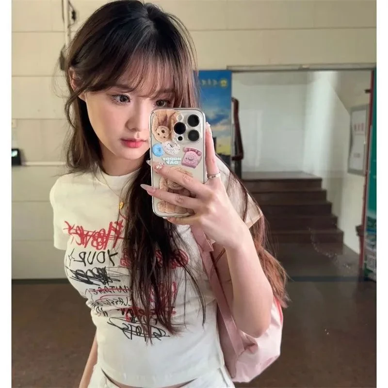 American Spice Girls are shoulder short-sleeved female 2024 summer new graffiti print T-shirt Slim thin short paragraph top tide
American Spice Girls are shoulder short-sleeved female 2024 summer new graffiti print T-shirt Slim thin short paragraph top tide