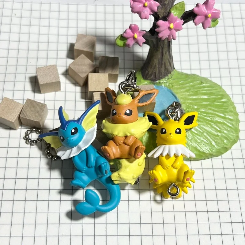 

Pokemon Action Figure Eeveelution Pendant Sylveon Vaporeon Jolteon Flareon Model Anime Peripheral Toys